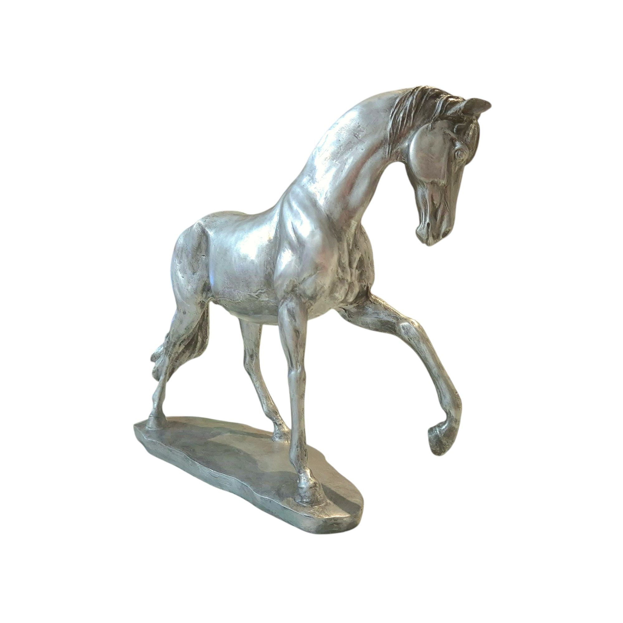 Cavalo em Resina (Marfinite) pintado a prata