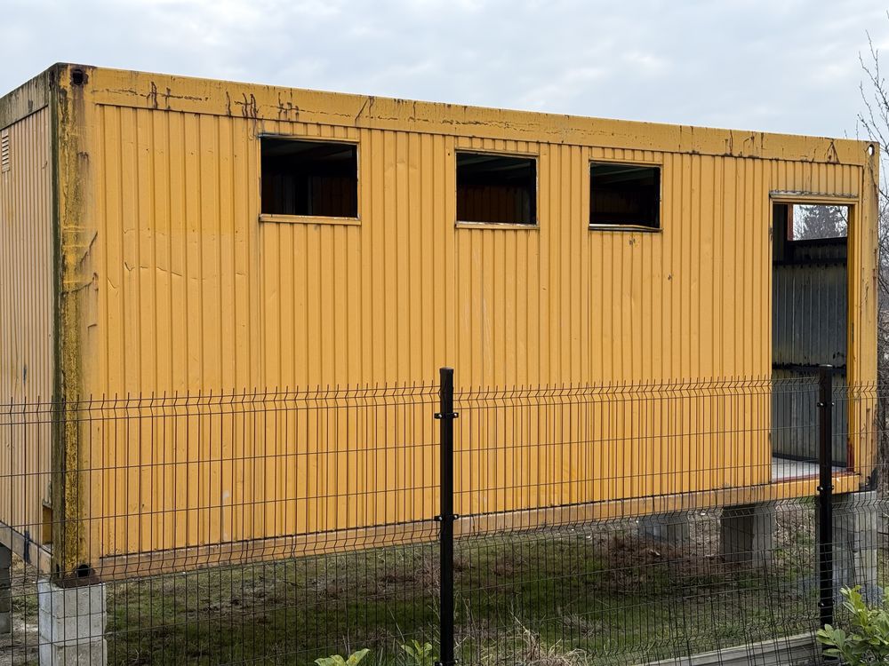 Kontener budowlany rama stalowa obudowana blachą ocynkowaną solidny