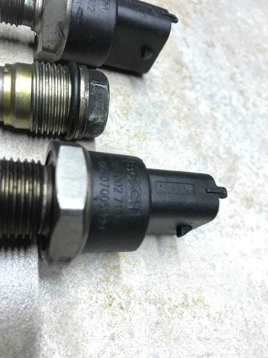 Датчик тиску палива рено трафик лагуна меган опель виваро 1.9