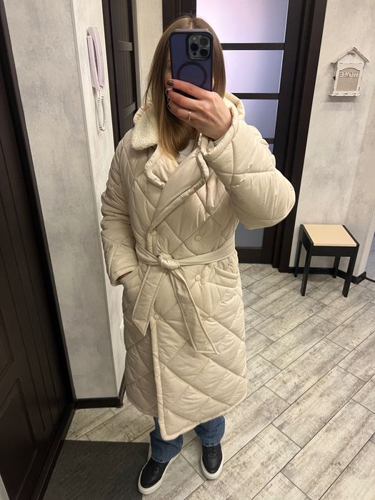 Стьобане осінь/зима молочне пальто