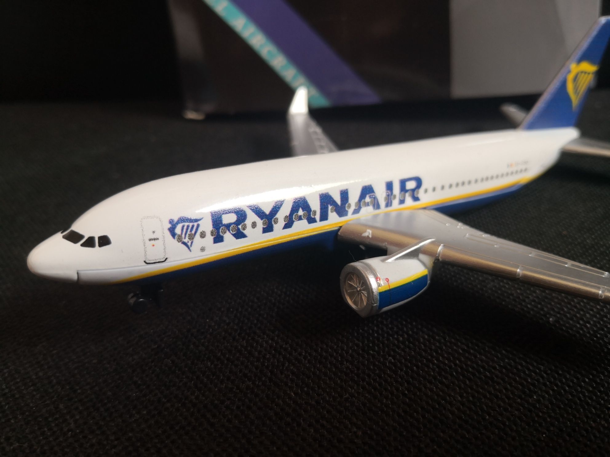 Samolot model samolotu ok 15 cm jak Ryanair