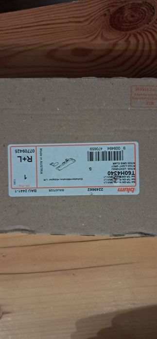 Blum T60H4570 samozamykacz