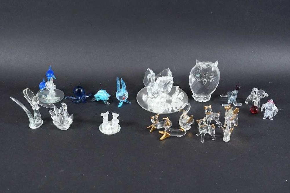 Pakiet szklanych miniaturowych figurek zwierzęta kryształy Disney