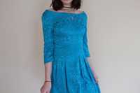 Очень нарядное платье для девочки насыщенного бирюзового цвета р-р 42