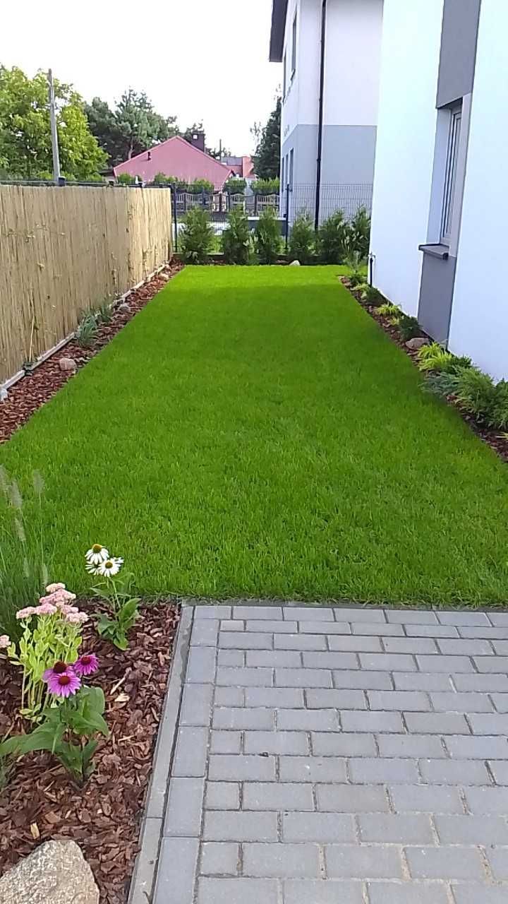 Trawa z rolki=trawa z folii=trawa z gruntu=ogród