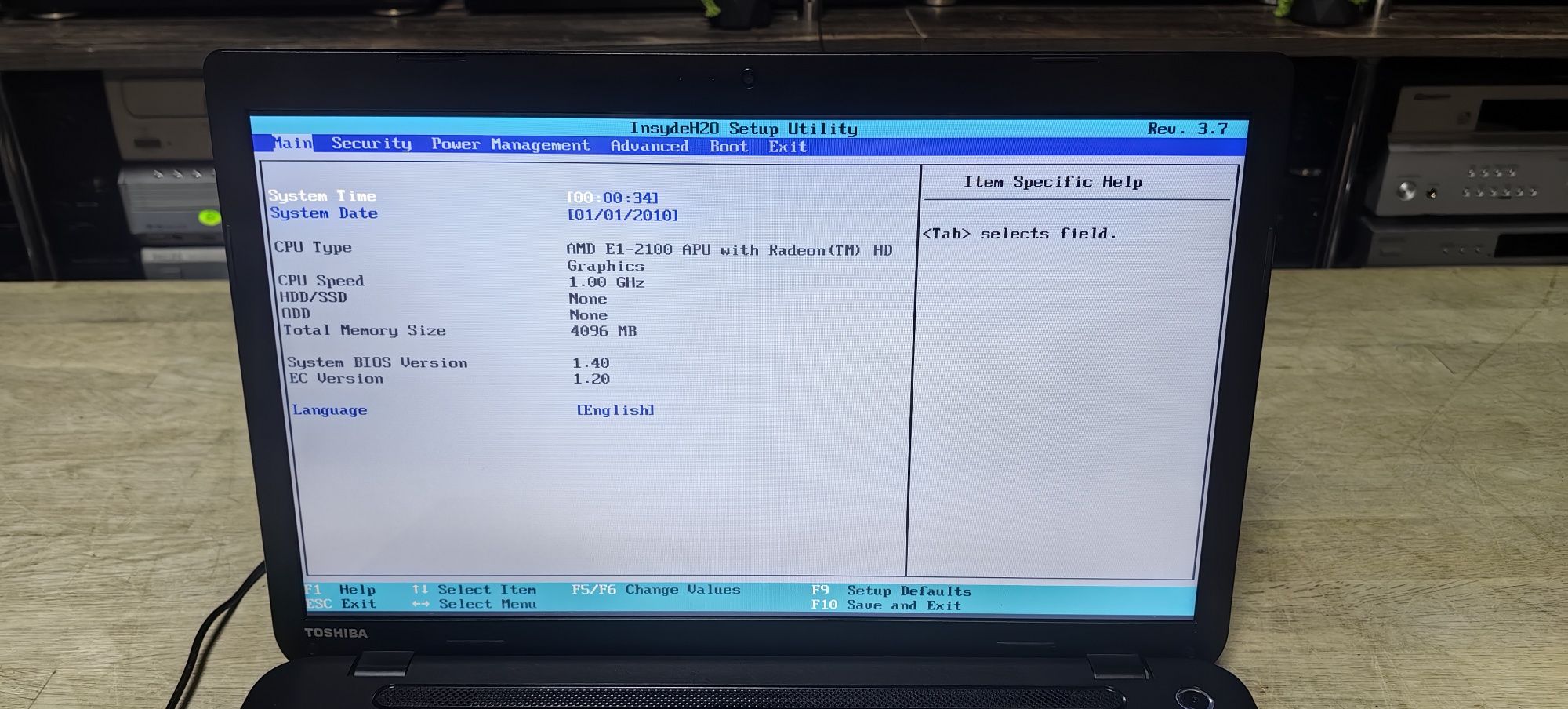 Ноутбук Toshiba C70D/AMD El-2100/Ram 4Gb /HDD No