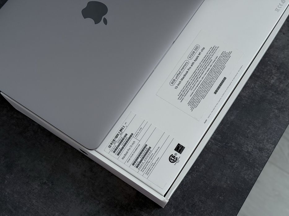 MacBook Pro 13" (M1, 2020) 8 Gb / 512 Gb / TouchBar