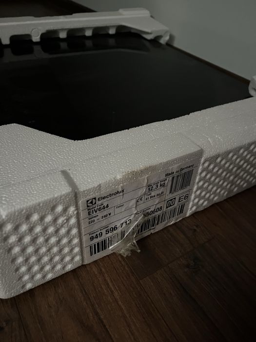 Płyta indukcyjna ELECTROLUX EIV644