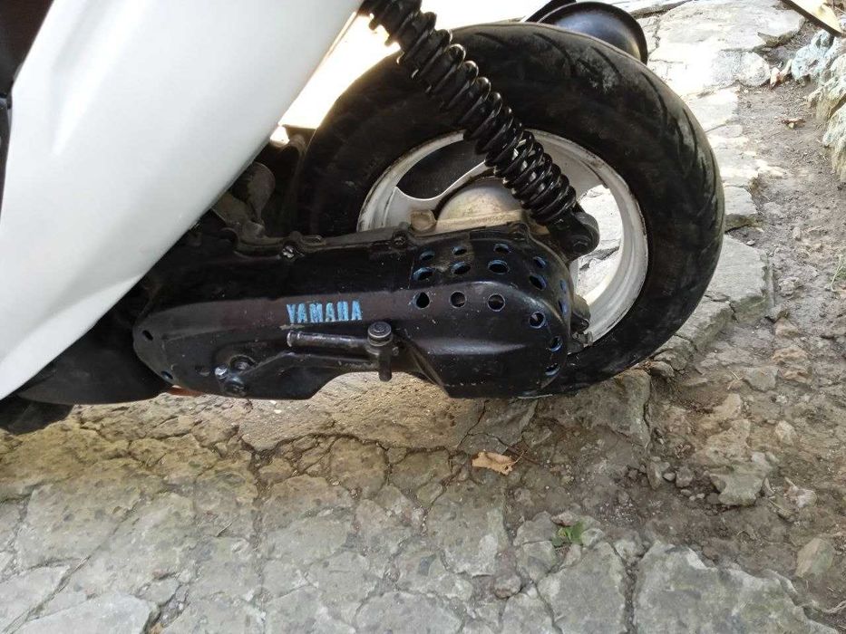 Yamaha super jog zr , валить на заднем ,кататься до тёлочек :D