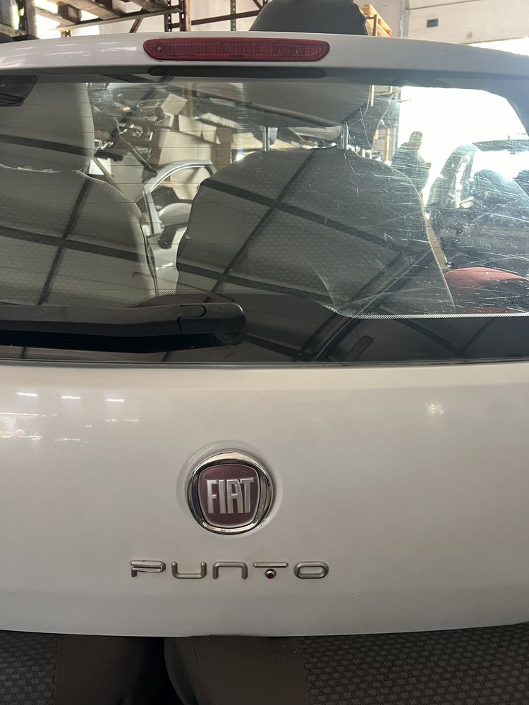 Klapa tyl Fiat Grande Punto EVO 760A 2012r kompletna