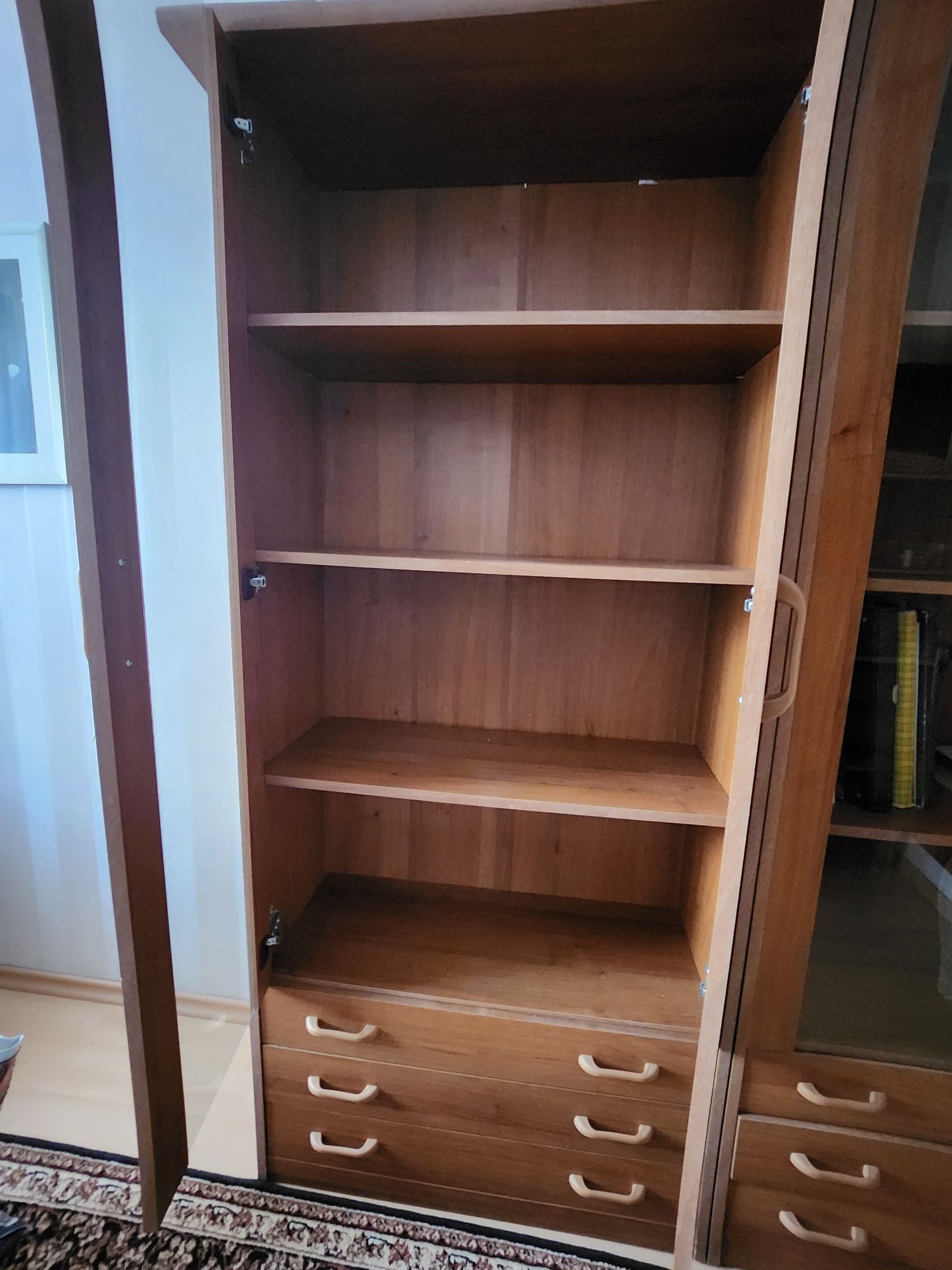 Biblioteczka oszklona
