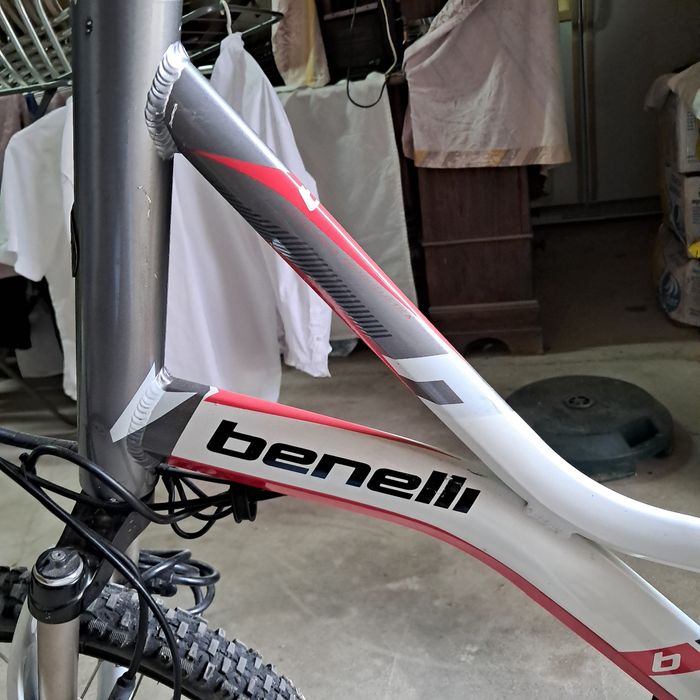 Bicicleta eléctrica Bom estado