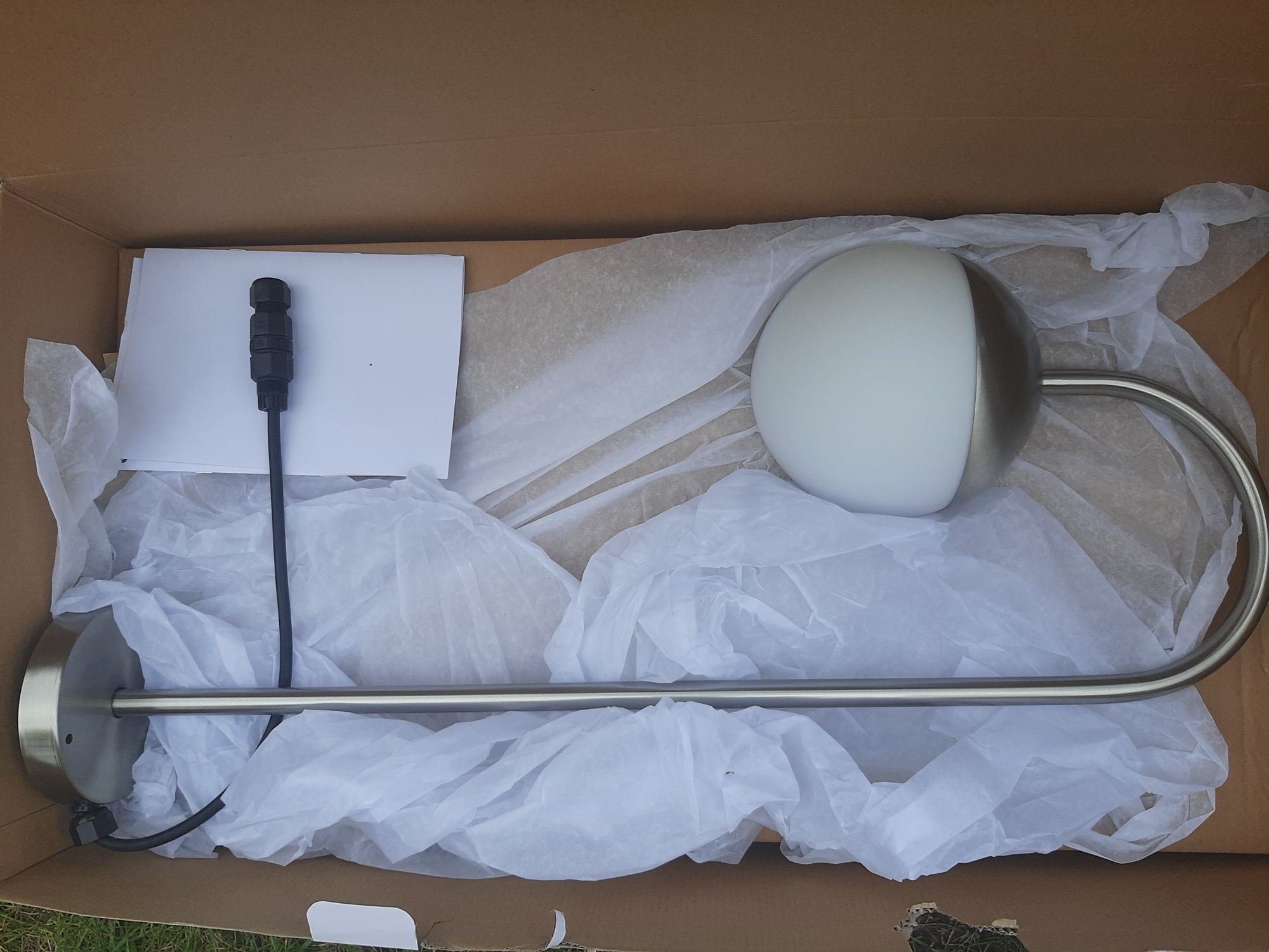 Lampa ogrodowa nowa