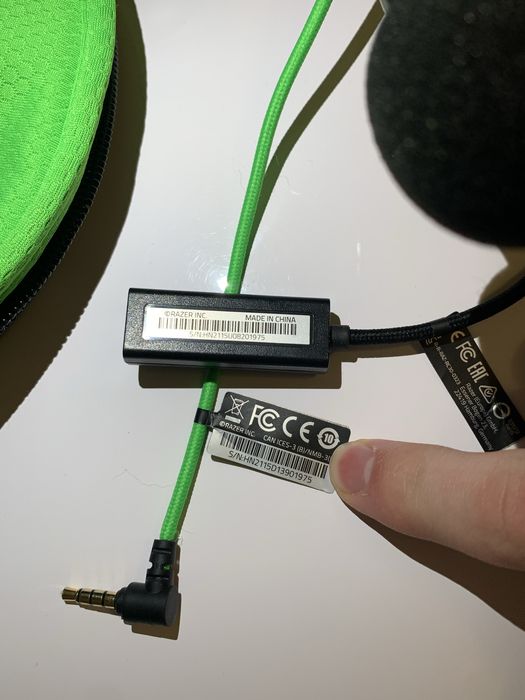 Навушники BlackShark V2 Razer стан нових оригінал