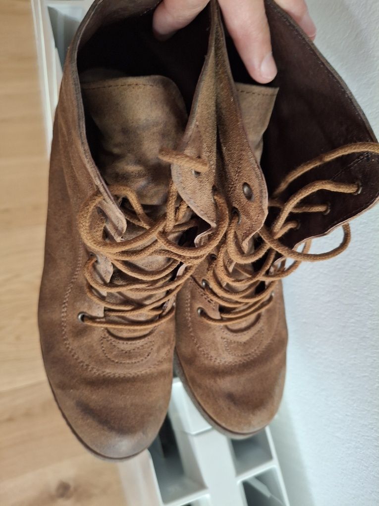 Botas em Pele de Senhora 37