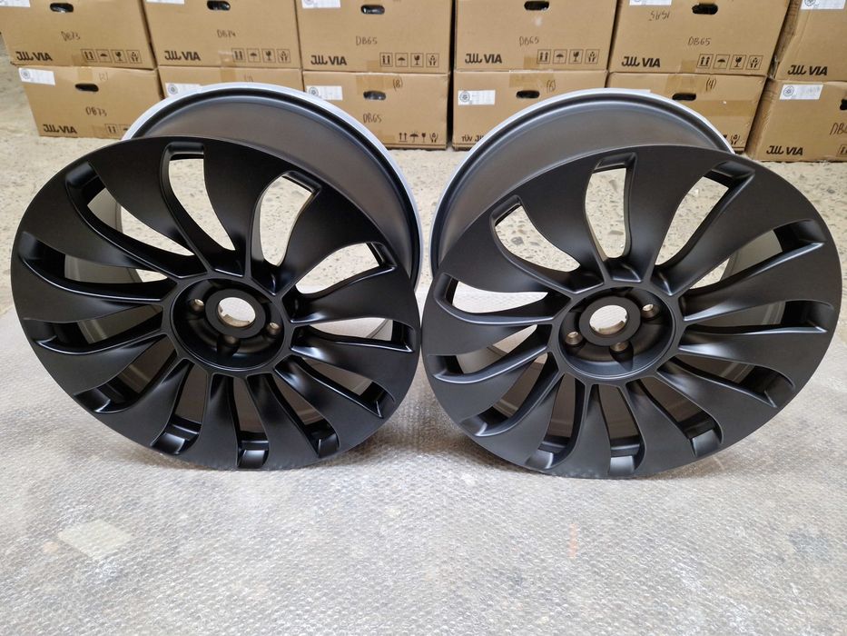 Диски одноширокие R18 W8.5 PCD5x114.3 ET40 DIA 64.1 Tesla Model3,S,X,Y