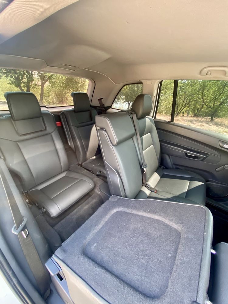 Продам автомобіль opel zafira 2011 1.6 CNG