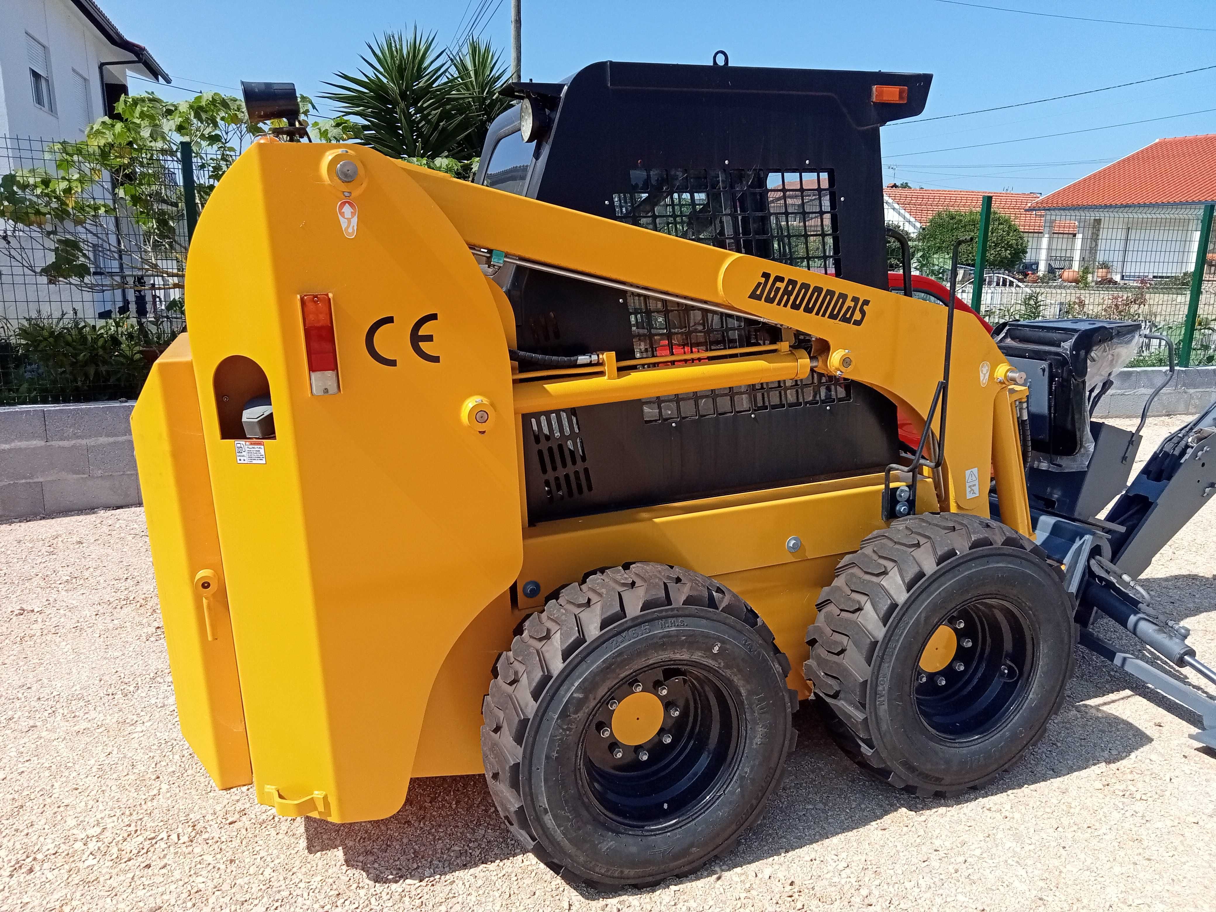 Mini-carregador Agroondas - tipo Bobcat