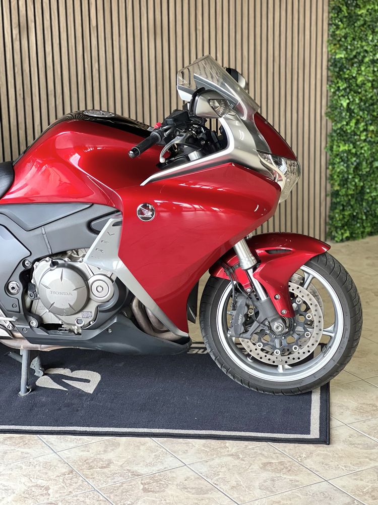 Honda VFR 1200 Ano 2010