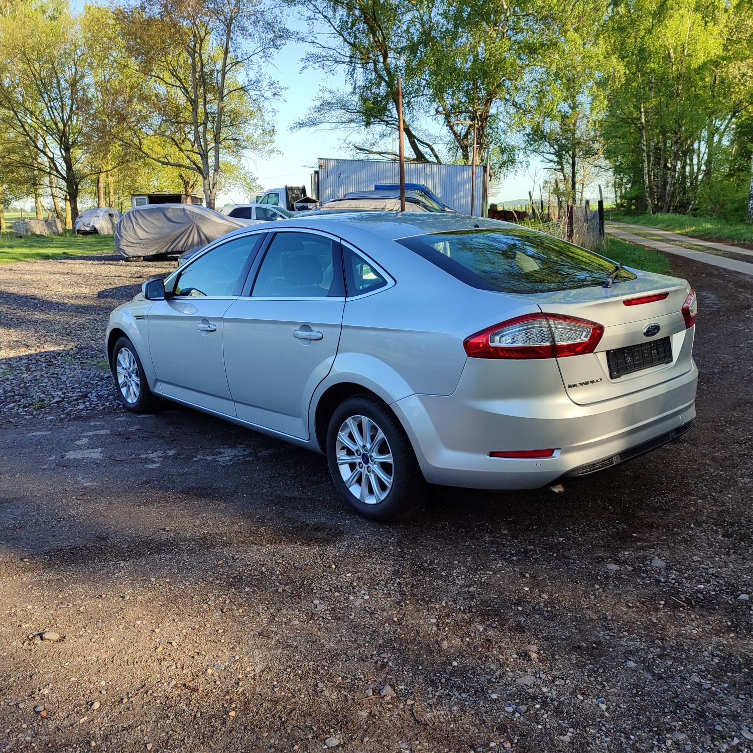 Ford Mondeo MK4 Lift Titanium Convers+ Navi Kamera LED Tempomat
