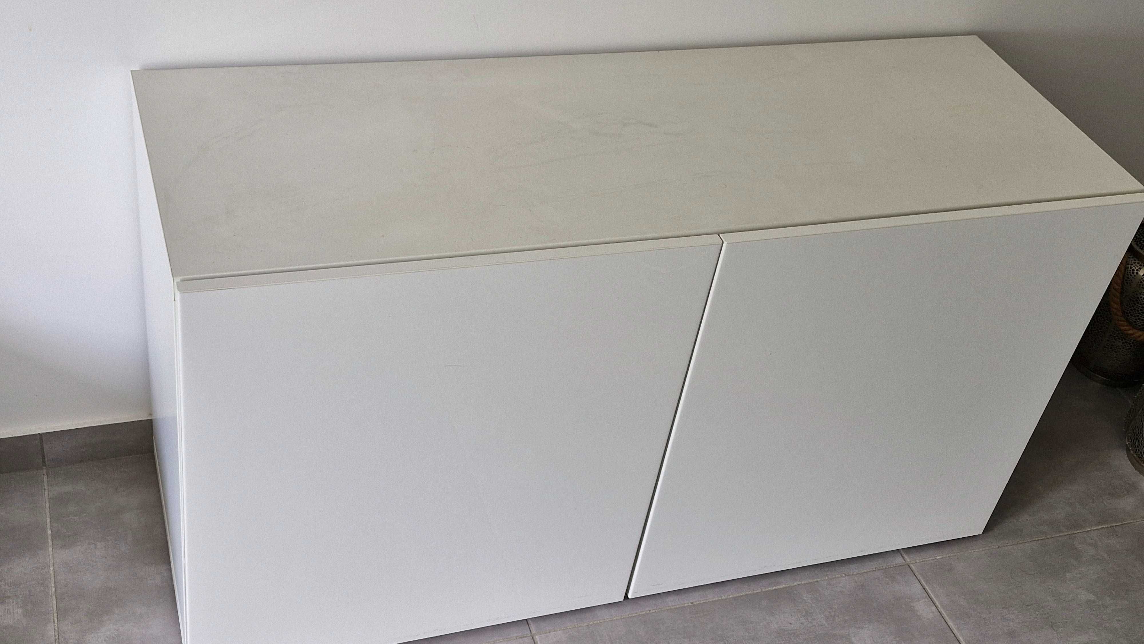 Aparador branco do IKEA