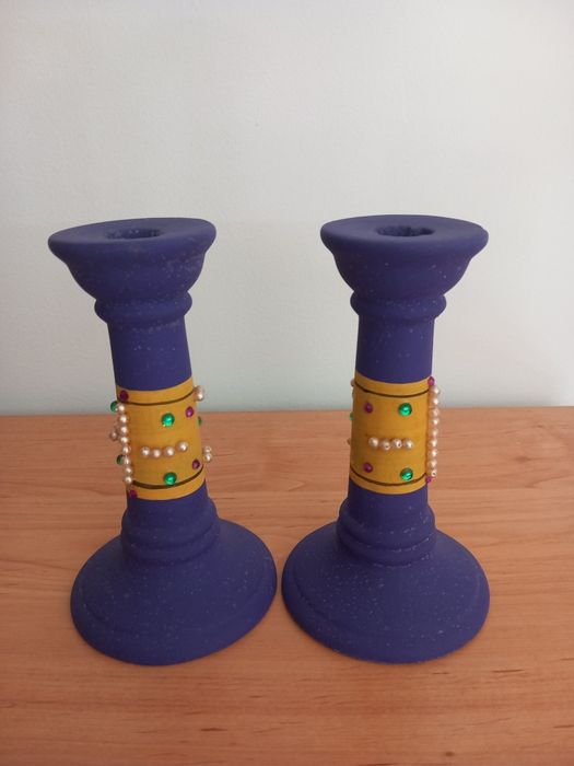 2 castiçais em Louça