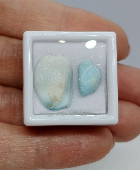 Larimar Dominikana rzadki kamień minerał