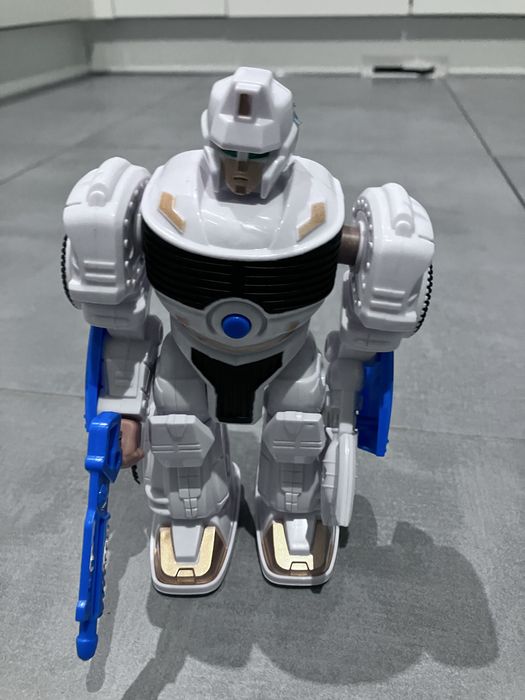 Robot chodzacy na baterie