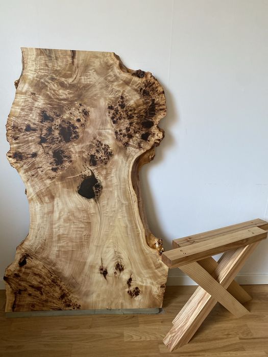 Stolik kawowy z żywicą Epoksydową