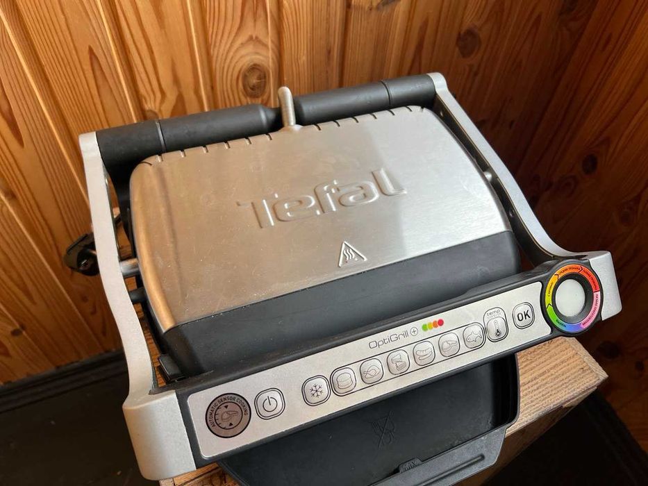 Гриль Tefal OPTIGRILL+ GC712D34