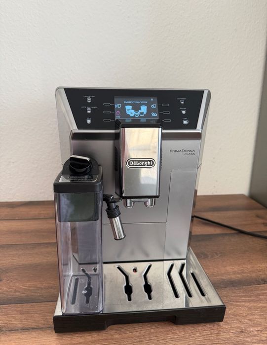 Кофемашина автоматическая De’Longhi