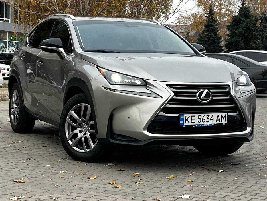 Lexus NX 2015 2,0 бензин