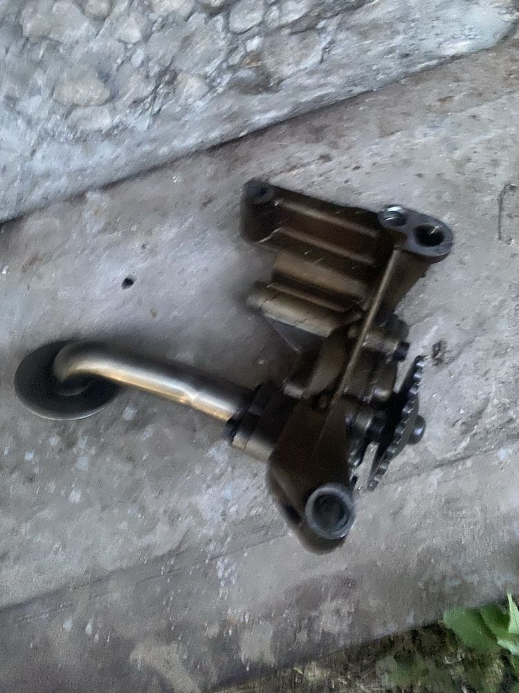Масляний насос 1.9 TDI BLS