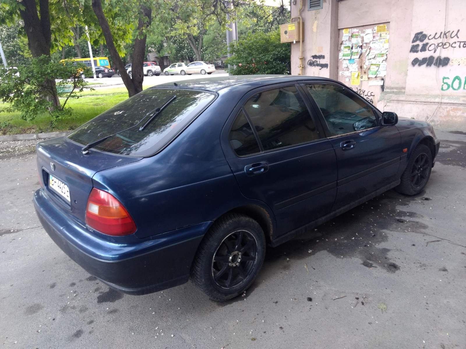 Машина Honda Civic 1997