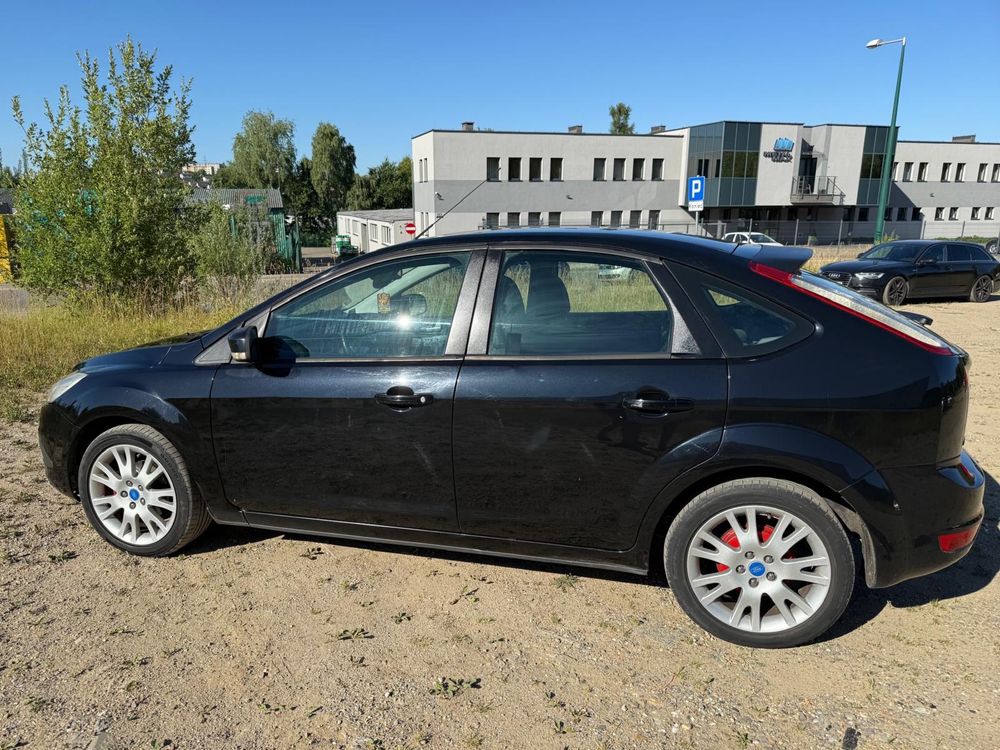 Ford Focus mk2 2008 1,6 benz hatchback