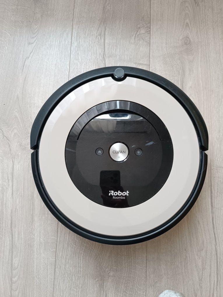 iRobot Roomba e5