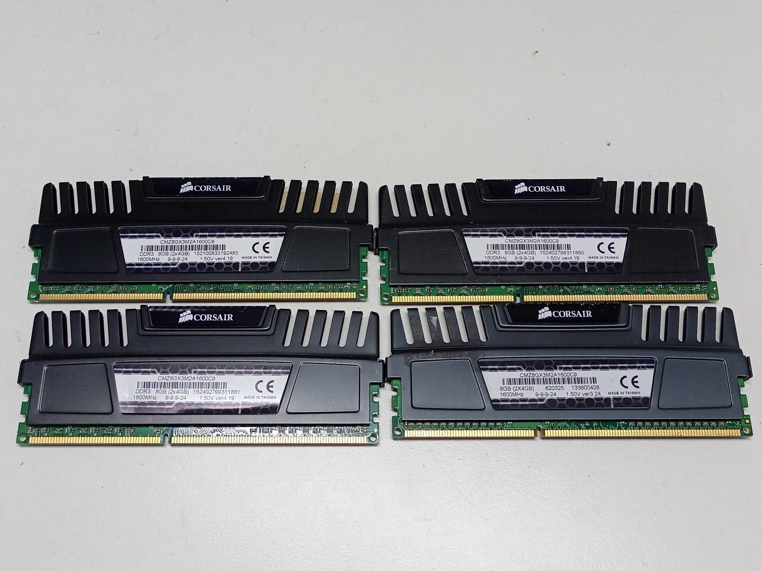 4GB DDR3 PC3-12800 1600MHZ. Corsair Vengeance. Для комп'ютера.