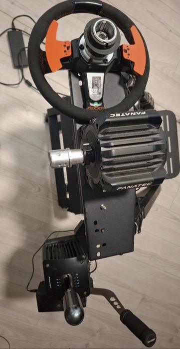 Fanatec DD Pro Bundle Completo – Volante, Pedais, Caixa, Travão, Estru