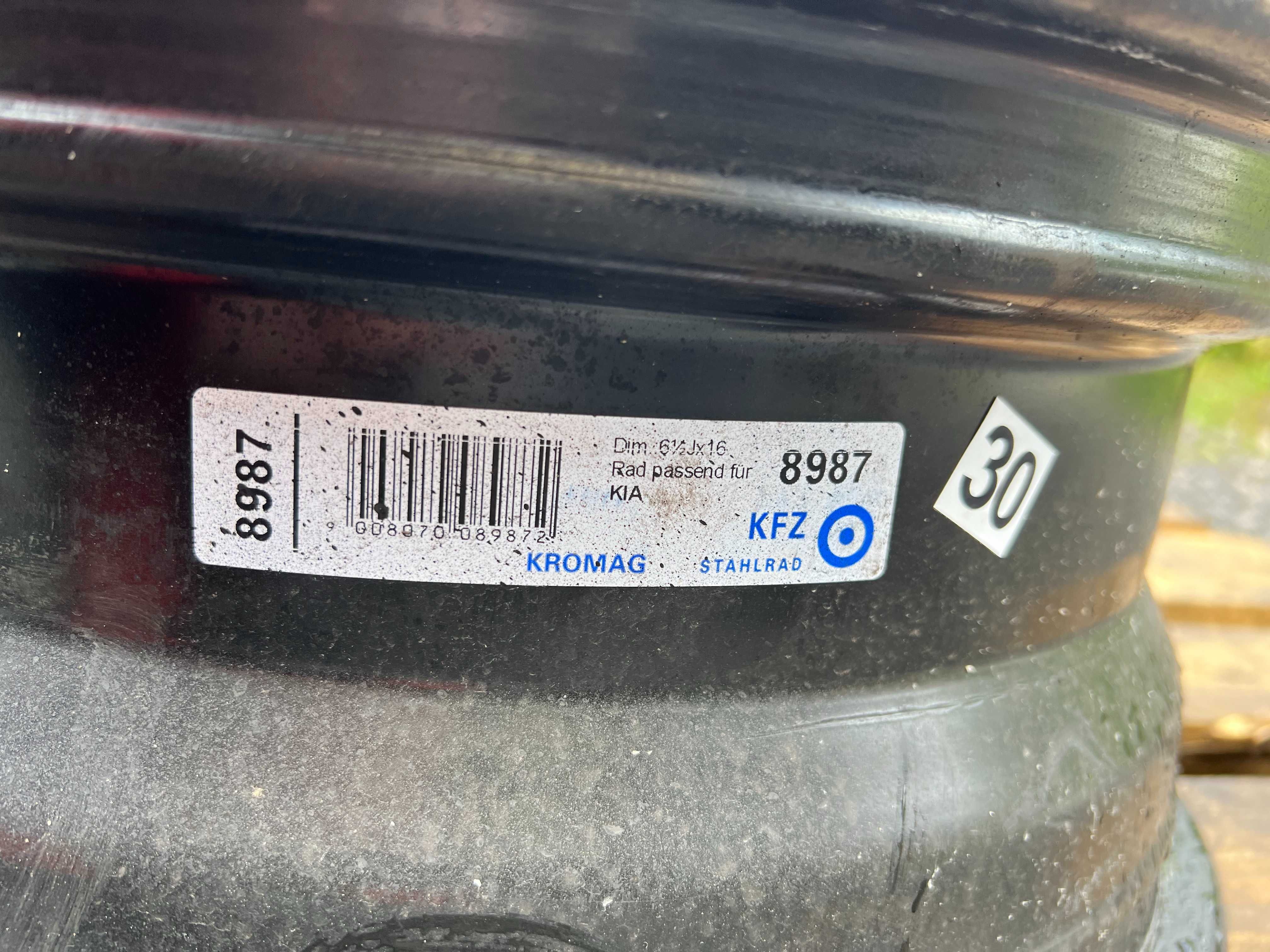 Felgi stalowe z czujnikami 6.5Jx16H2 ET31.5 5x114.3 Kia Sportage