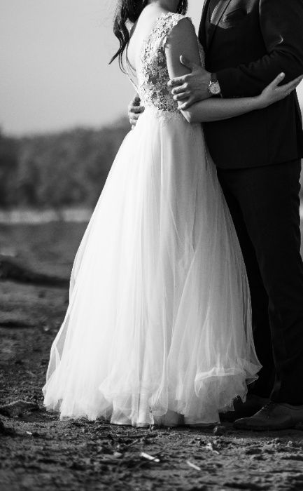 Suknia ślubna, model Kora z tyłem Agnes, z salonu Madonna