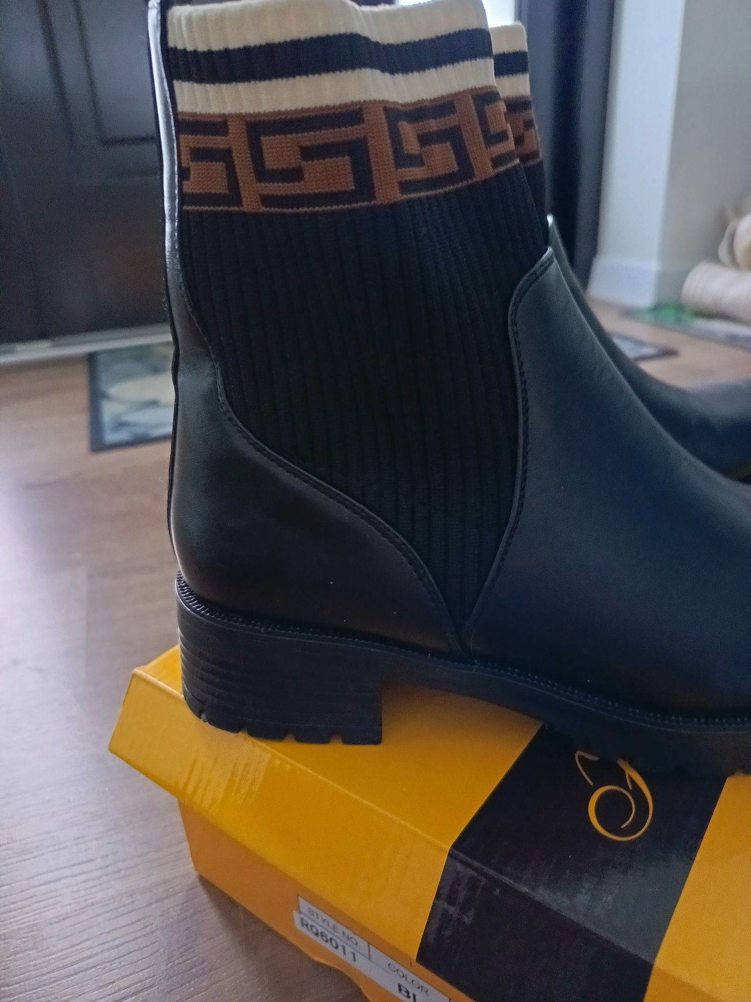 Buty damskie botki 39