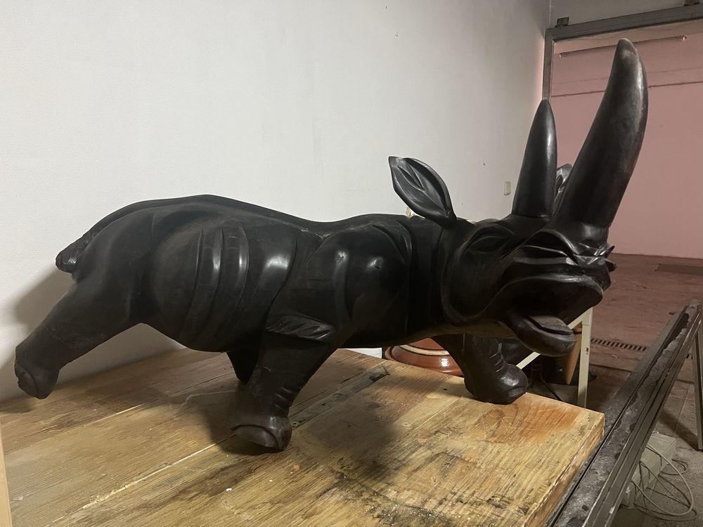 Rinoceronte de pau africano