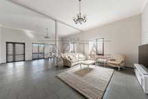 Срочно! Продам комплекс из 3 домов 247м2. Тарасовка. Юровка.Киев 15мин