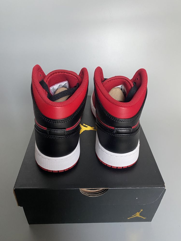 Jordan 1 Mid Reverse Bred 38 39