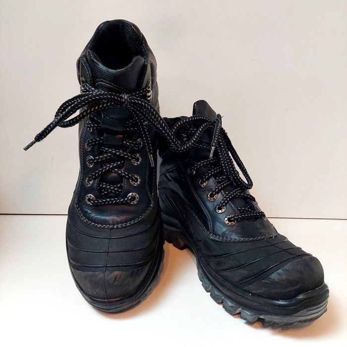 Ботинки мужские 40р зима производитель Мида.