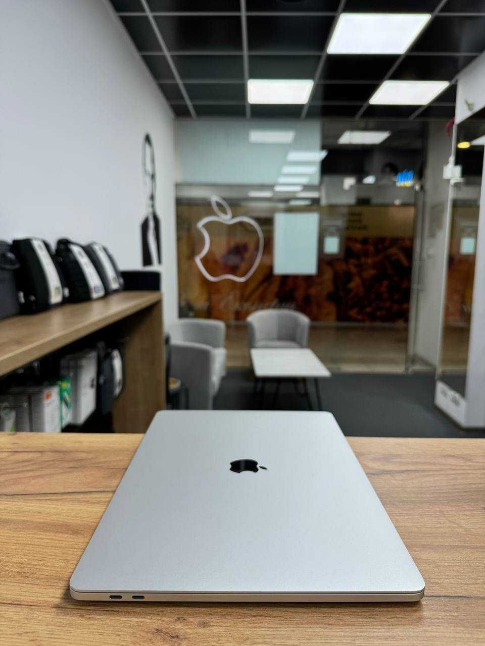 Гарантія MacBook Pro 15 2018(2019) Макбук I7|16|256 Ідеальний стан!