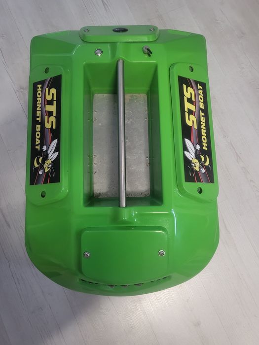 Łódka zanętowa STS