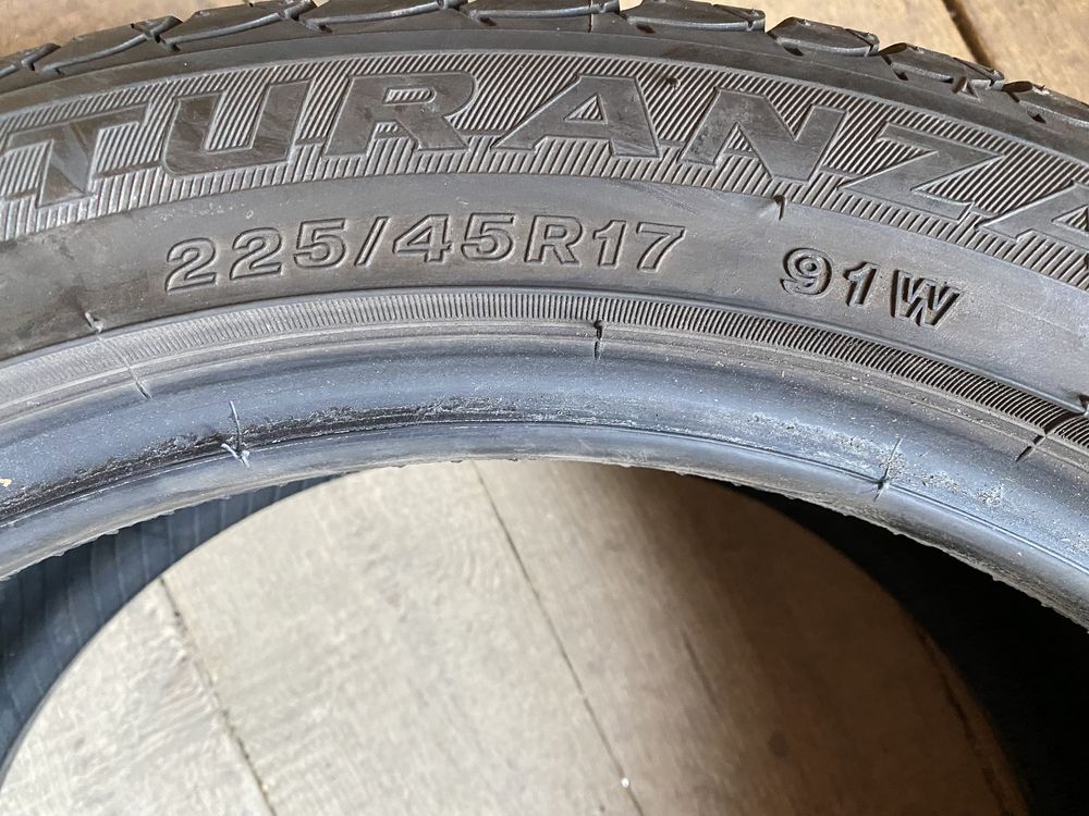 Літня резина шини (пара) 225/45R17 BRIDGESTONE 7мм