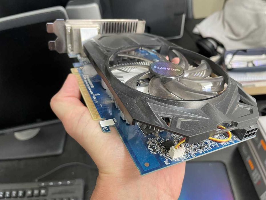 Gigabyte Radeon R7 250X 2G
