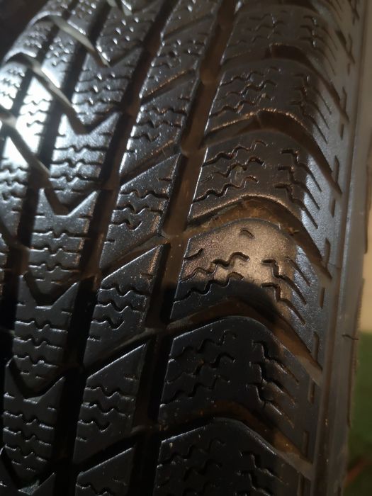 Opony zimowe Kumho Kw 155 70r13